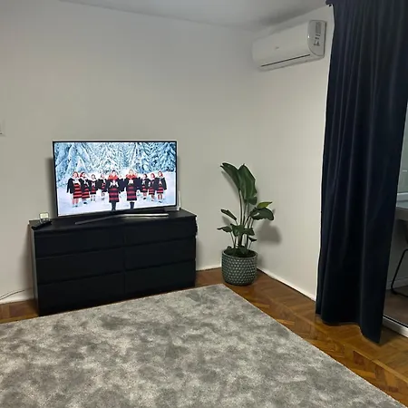 North Star Apartment