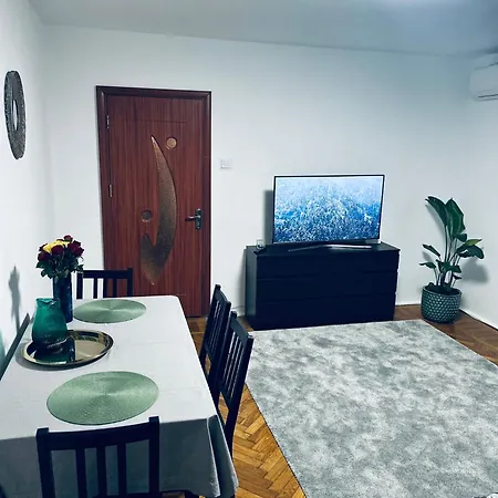 North Star * Boekarest